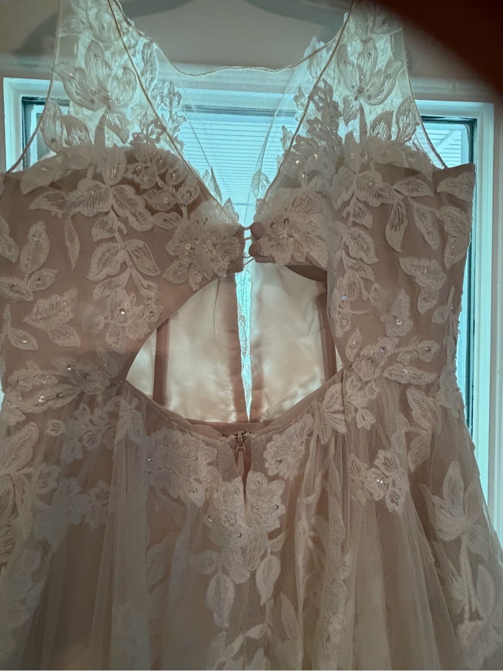 Oleg Cassini Blush and Ivory Lace A-Line Wedding Gown size 14 true to size - Picture 15 of 16